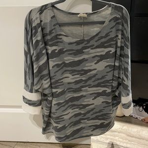 oversized camo tee
